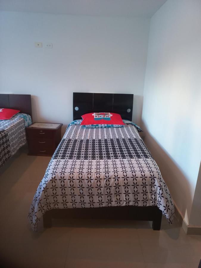 Habitaciones Familiares Tunja Norte エクステリア 写真